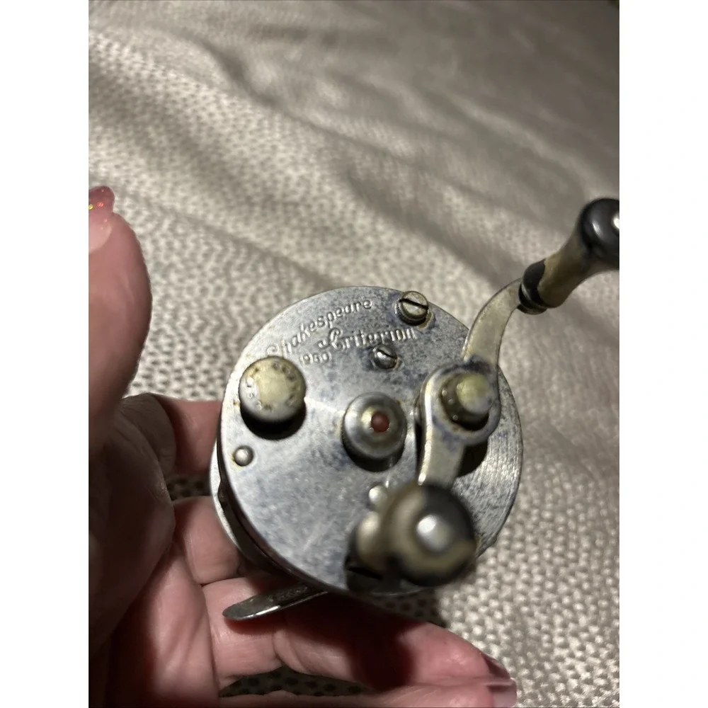 Vintage Shakespeare Criterion No. 1960 Model GE Casting Fishing Reel
